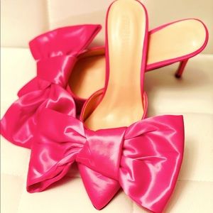 PNKELEPHANT Pink Bow Mules Heels……Size: 40 (euro) US size:9.5
